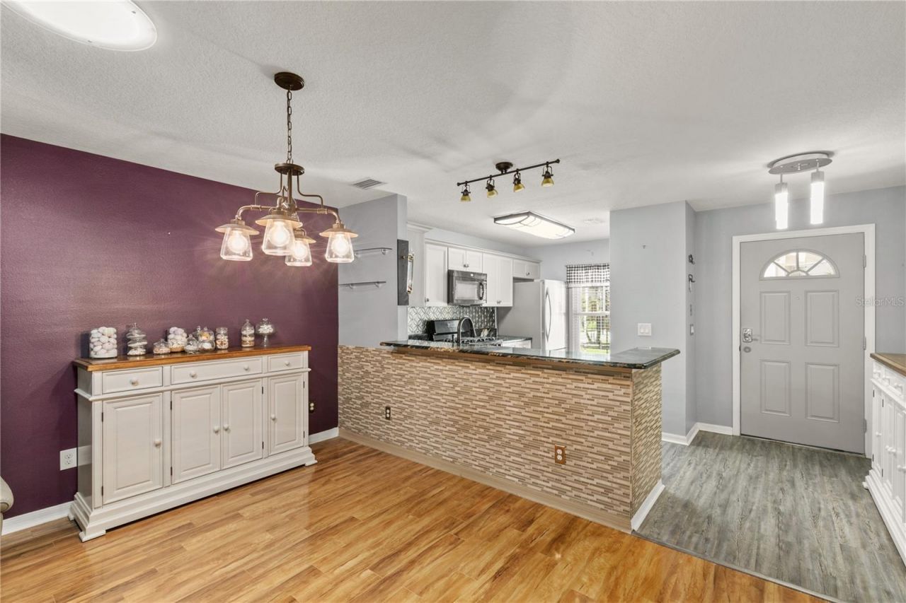 26917 White Plains Way, Leesburg, FL 34748 Photo