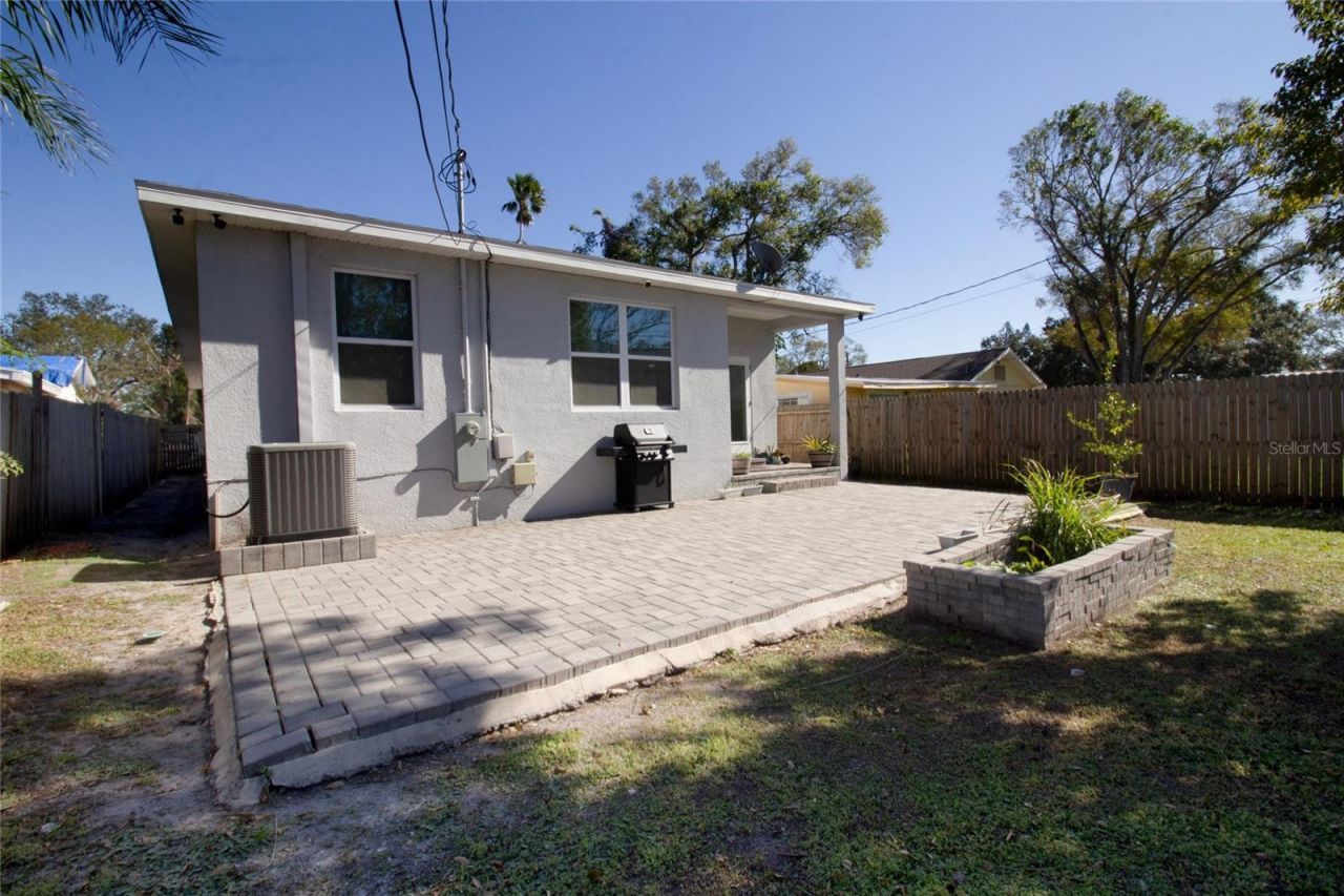 5528 40th Street N, Saint Petersburg, FL 33714 Photo