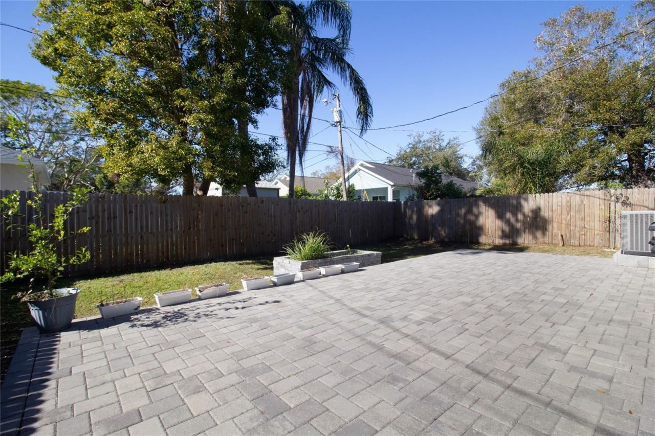 5528 40th Street N, Saint Petersburg, FL 33714 Photo