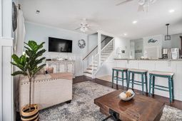 121b 7th Ave. S photo 4