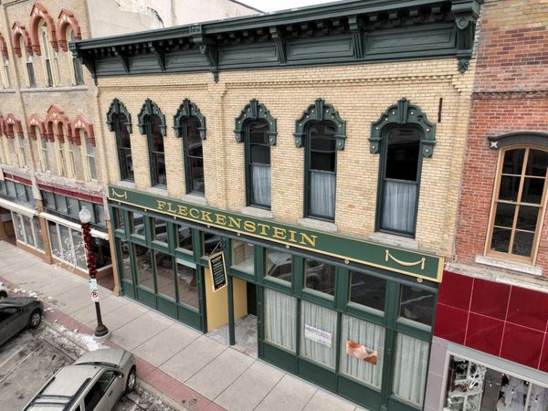 220 Central Avenue N, Faribault, MN 55021