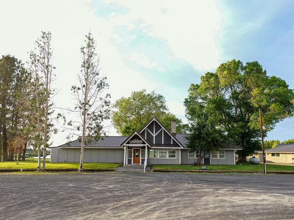 87275 Spruce Lane, Christmas Valley, OR 97641