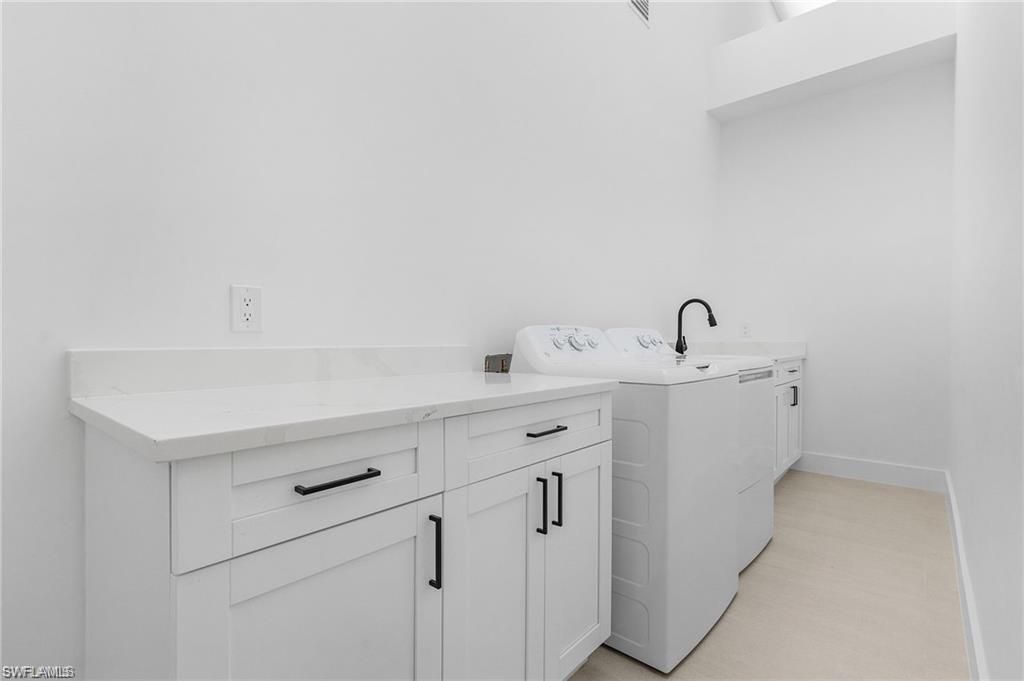 678 95th Ave N, Naples, FL 34108 Photo