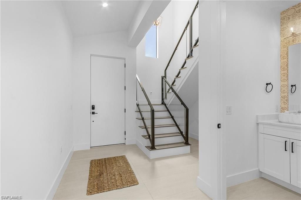 678 95th Ave N, Naples, FL 34108 Photo
