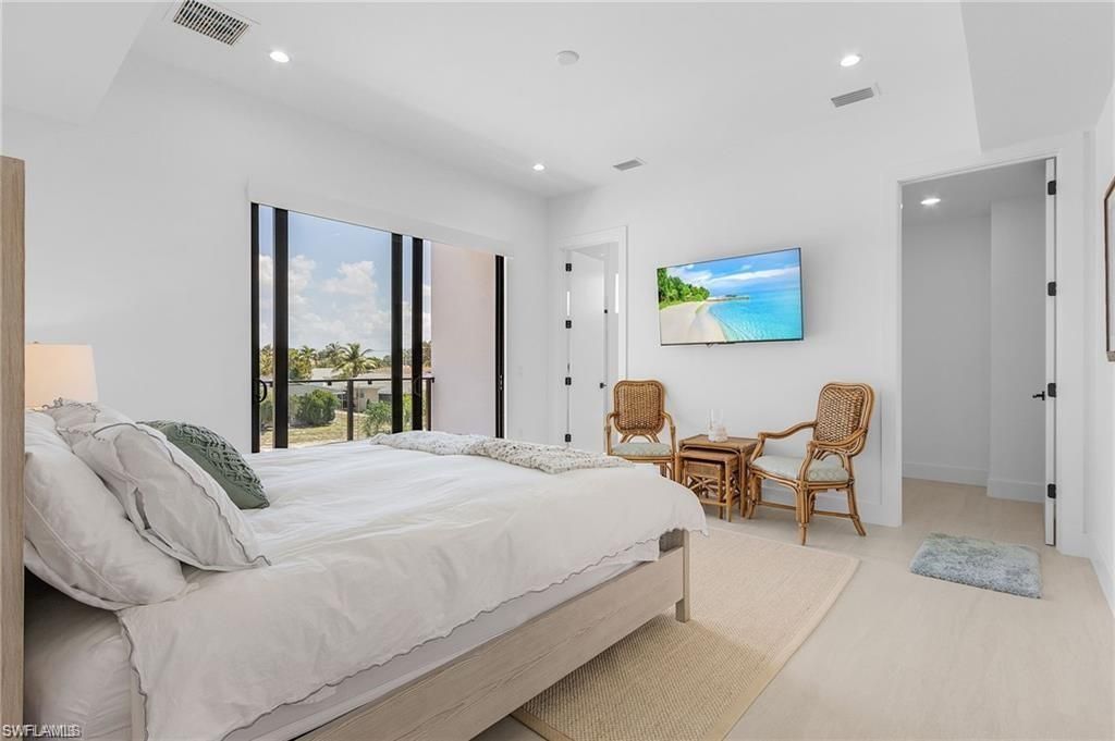 678 95th Ave N, Naples, FL 34108 Photo