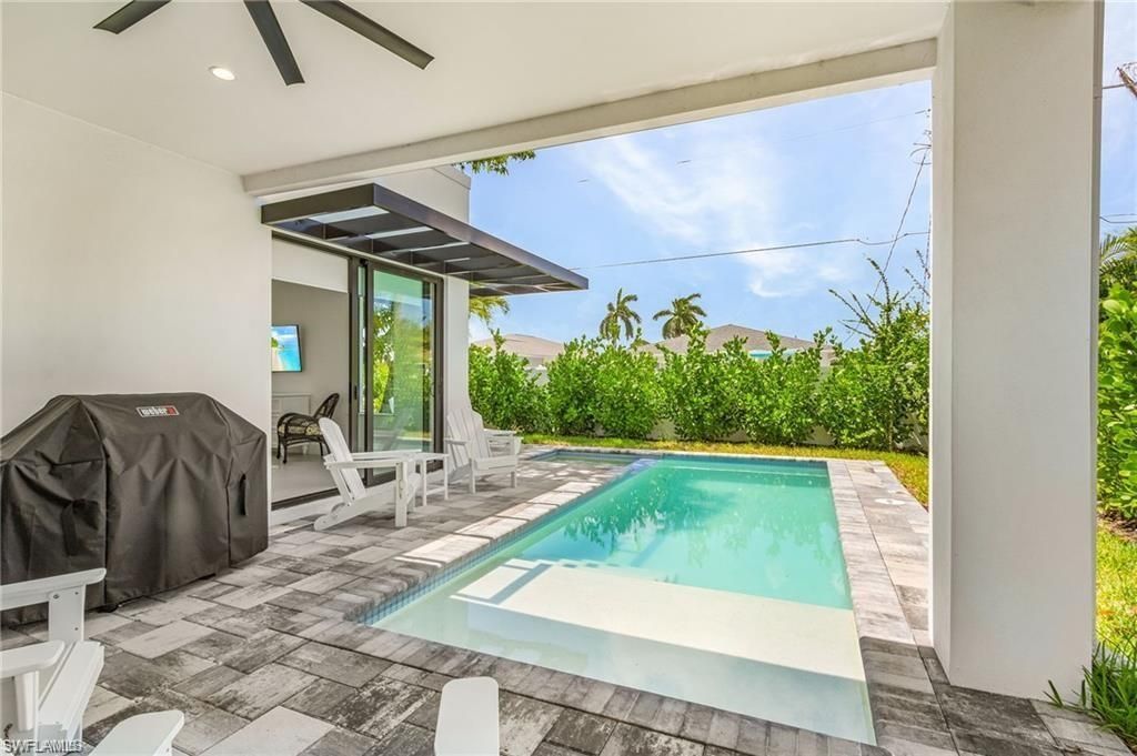 678 95th Ave N, Naples, FL 34108 Photo