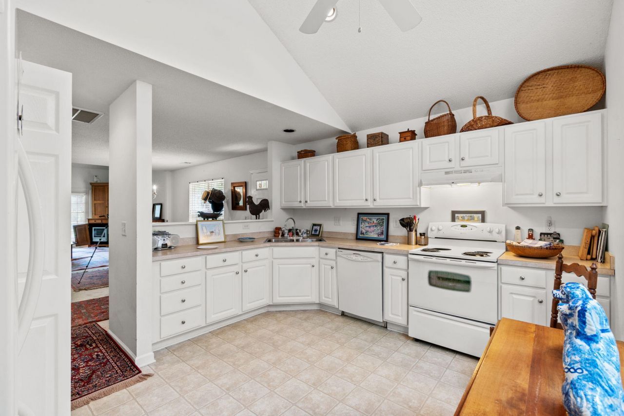 62 4 Ryegrass Lane Photo 6