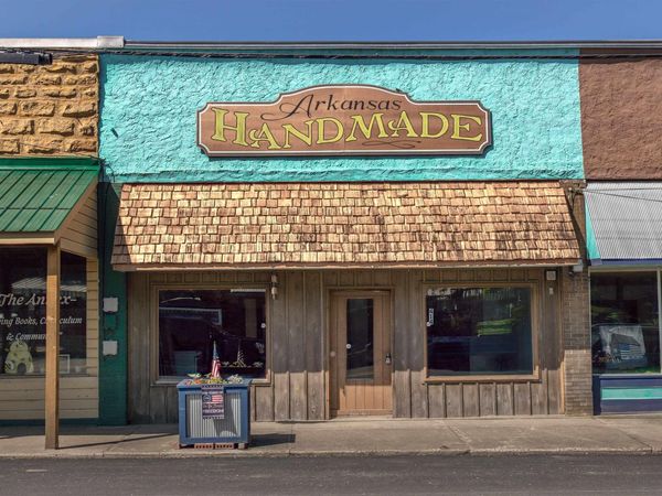 414 Main Street, Leslie, AR 72645