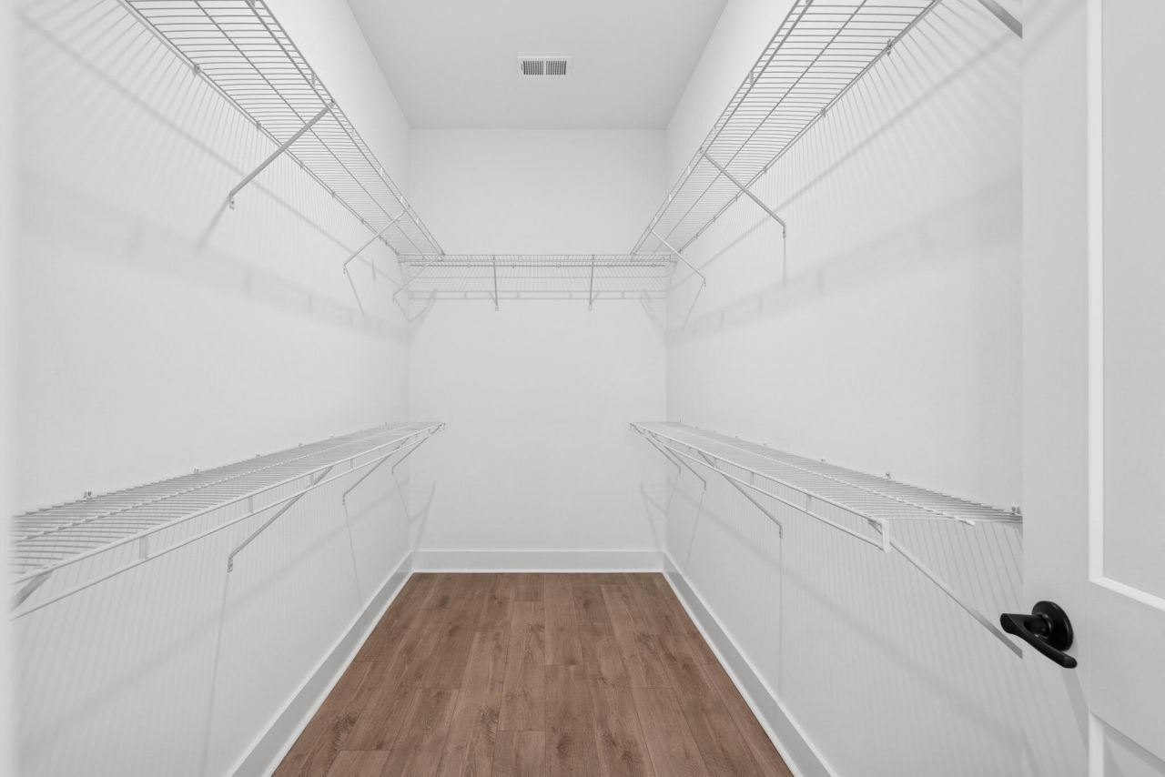 1183 Reserve Lane Photo 23