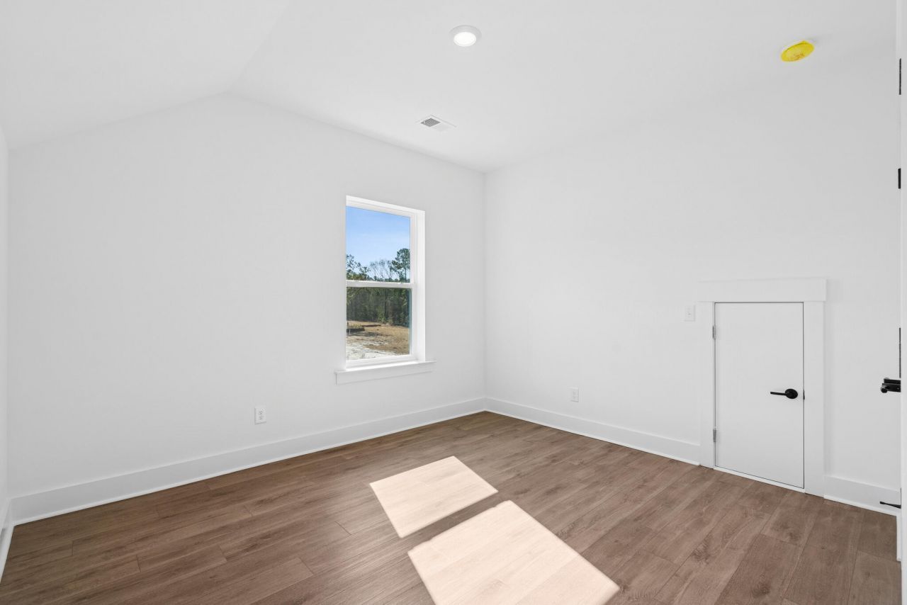 1183 Reserve Lane Photo 26