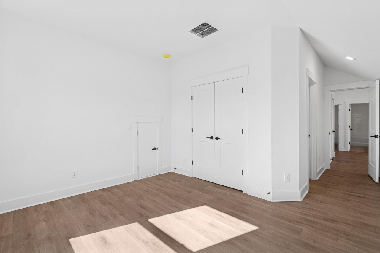 1183 Reserve Lane Photo 27