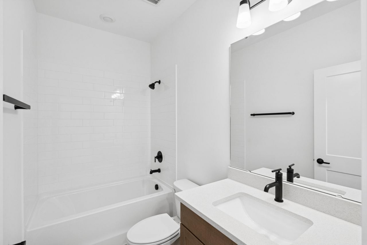 1183 Reserve Lane Photo 28