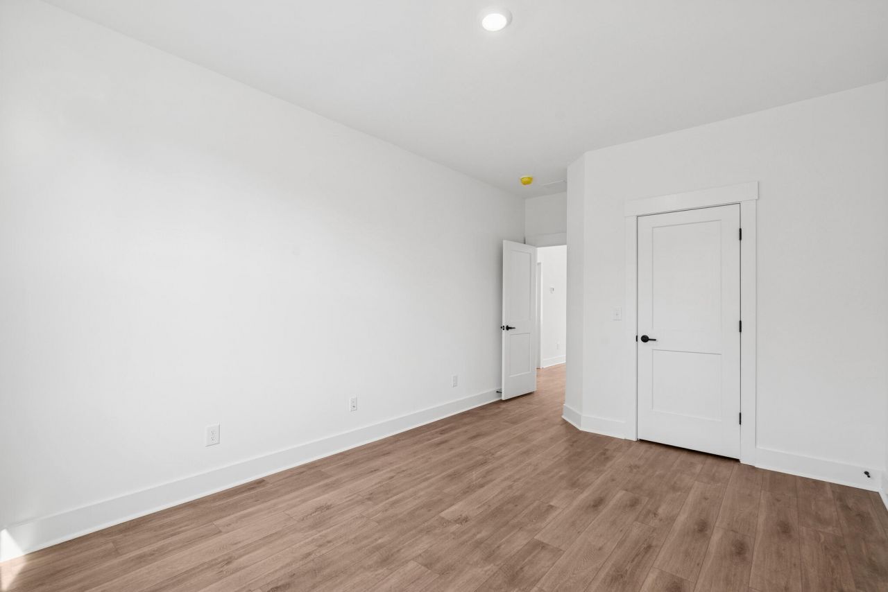 1183 Reserve Lane Photo 30