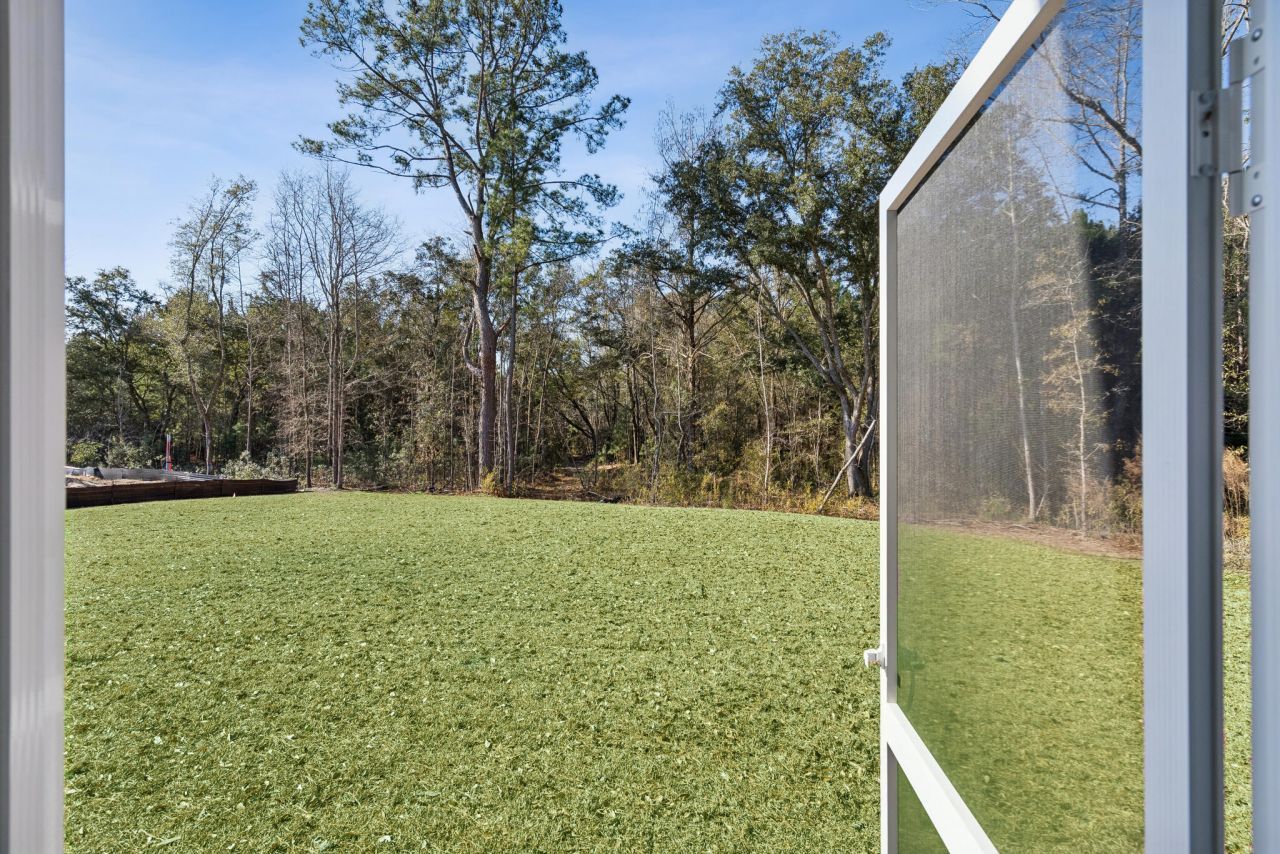 1183 Reserve Lane Photo 35