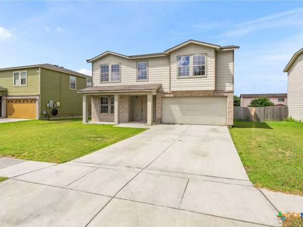 671 Northwest Crossing Drive, New Braunfels, TX 78130