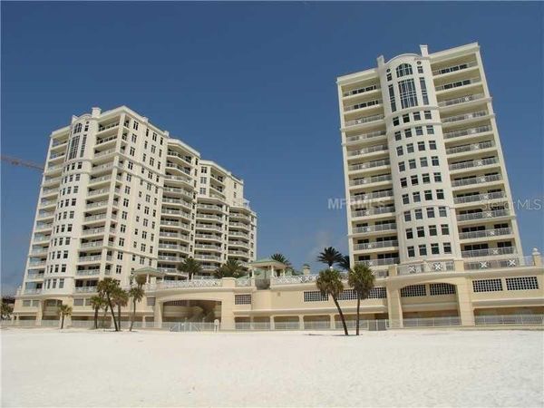 10 PAPAYA STREET, Unit 305, CLEARWATER BEACH, FL 33767