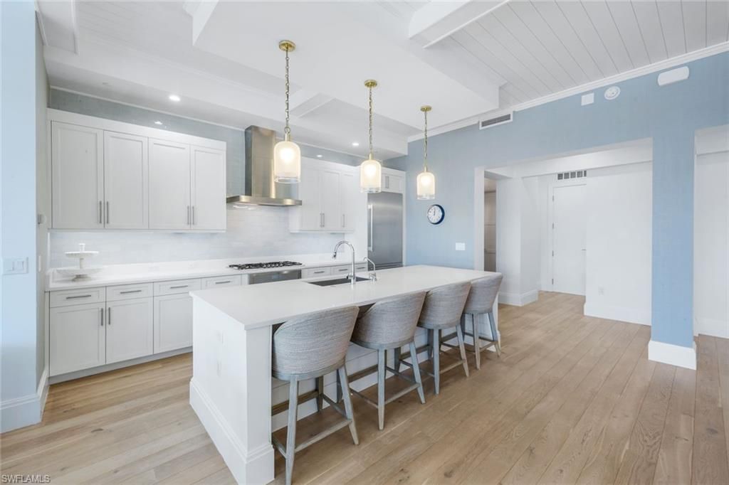 875 6th Ave S, Unit 303, Naples, FL 34102 Photo