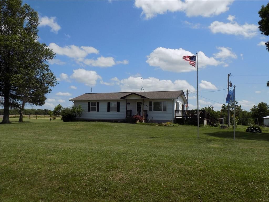 1392 Rock Creek Road, Williamsburg, KS 66095 Main Photo