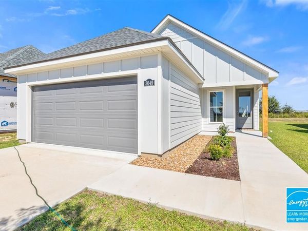 3049 Southern Trace Drive, Lake Charles, LA 70607