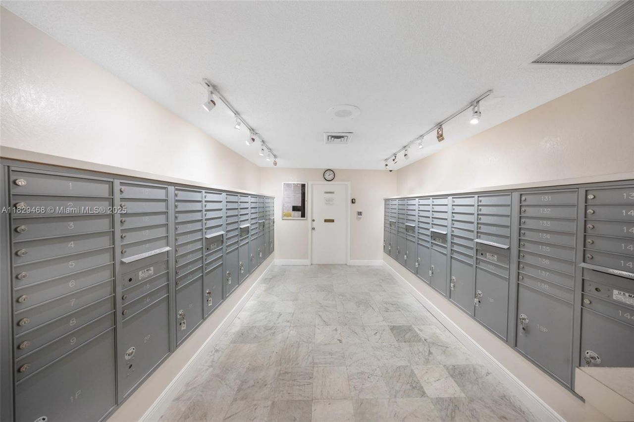 3161 S Ocean Dr, Unit 1510, Hallandale Beach, FL 33009 Photo