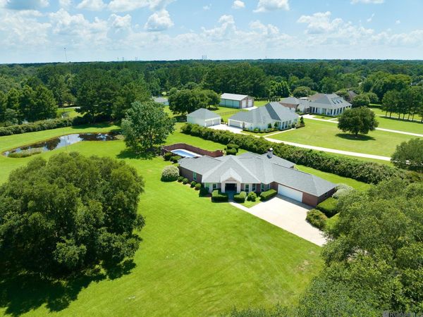 12182 Indigo Dr, St Francisville, LA 70775