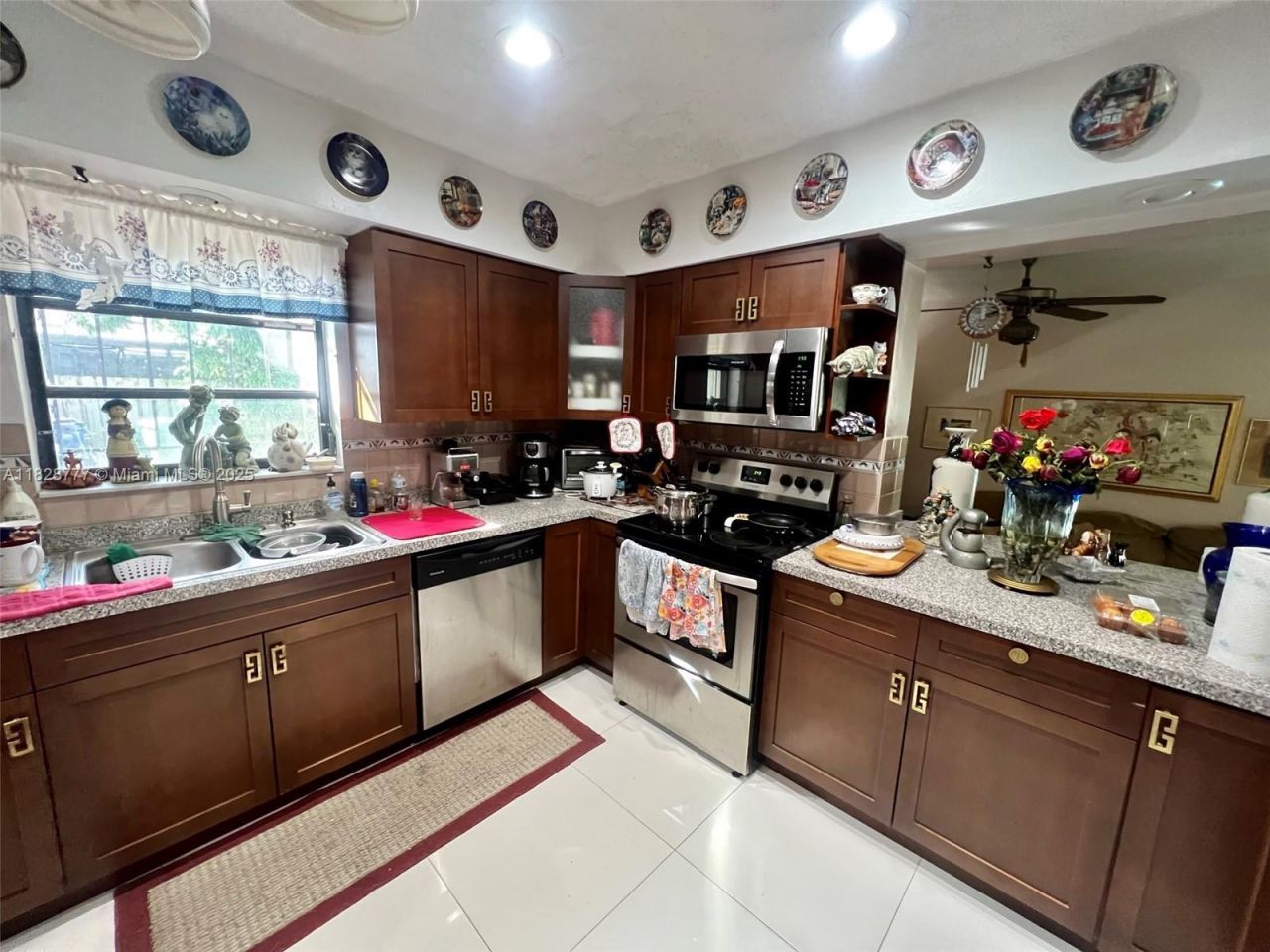 9601 SW 66th St, Miami, FL 33173 Photo