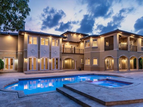 10851 SW 63rd Ave, Pinecrest, FL 33156