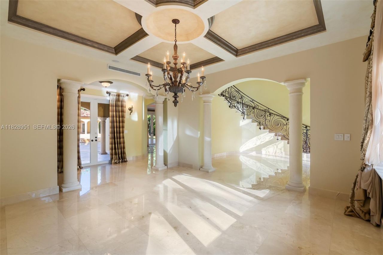 10851 SW 63rd Ave, Pinecrest, FL 33156 Photo