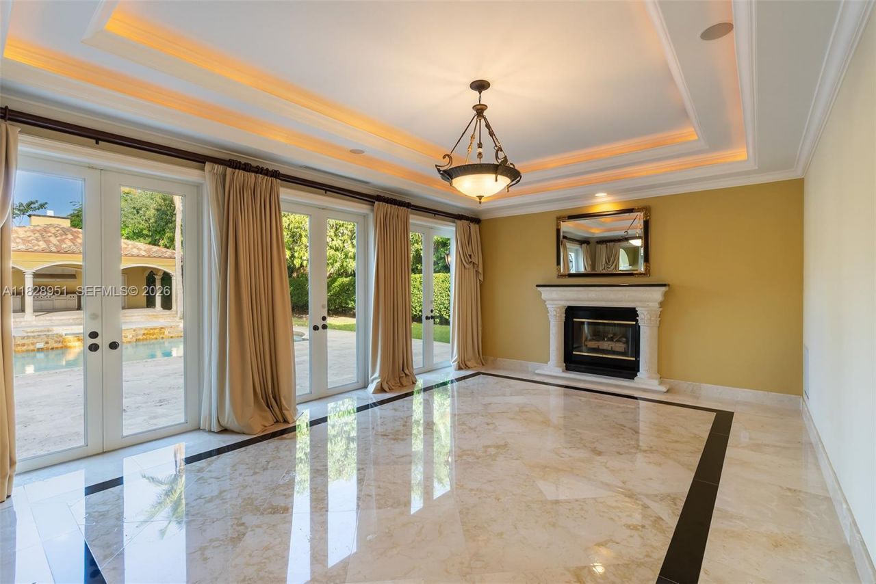 10851 SW 63rd Ave, Pinecrest, FL 33156 Photo