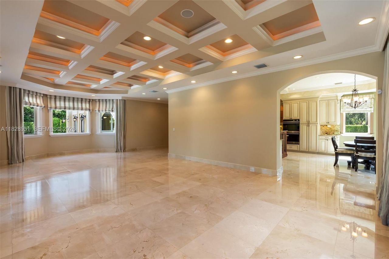 10851 SW 63rd Ave, Pinecrest, FL 33156 Photo