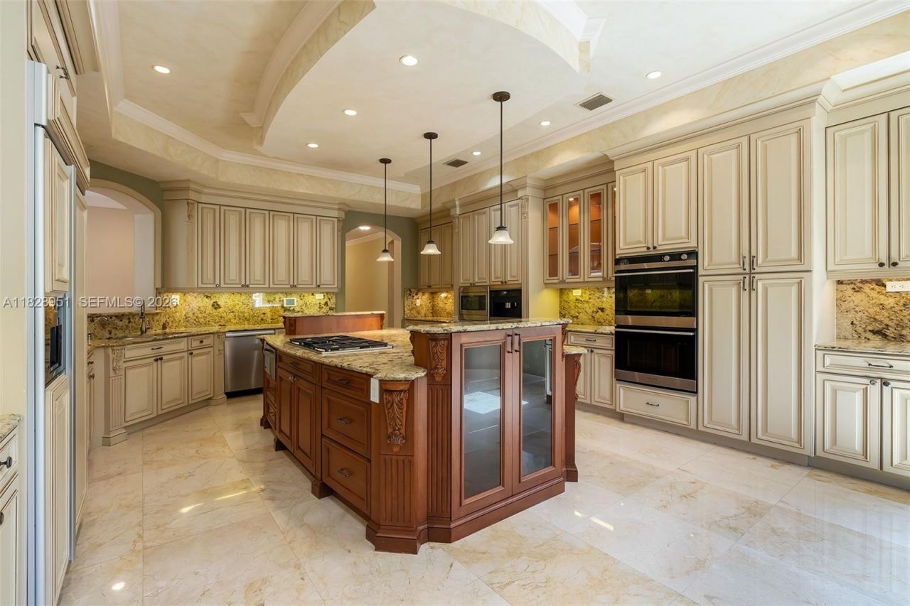 10851 SW 63rd Ave, Pinecrest, FL 33156 Photo