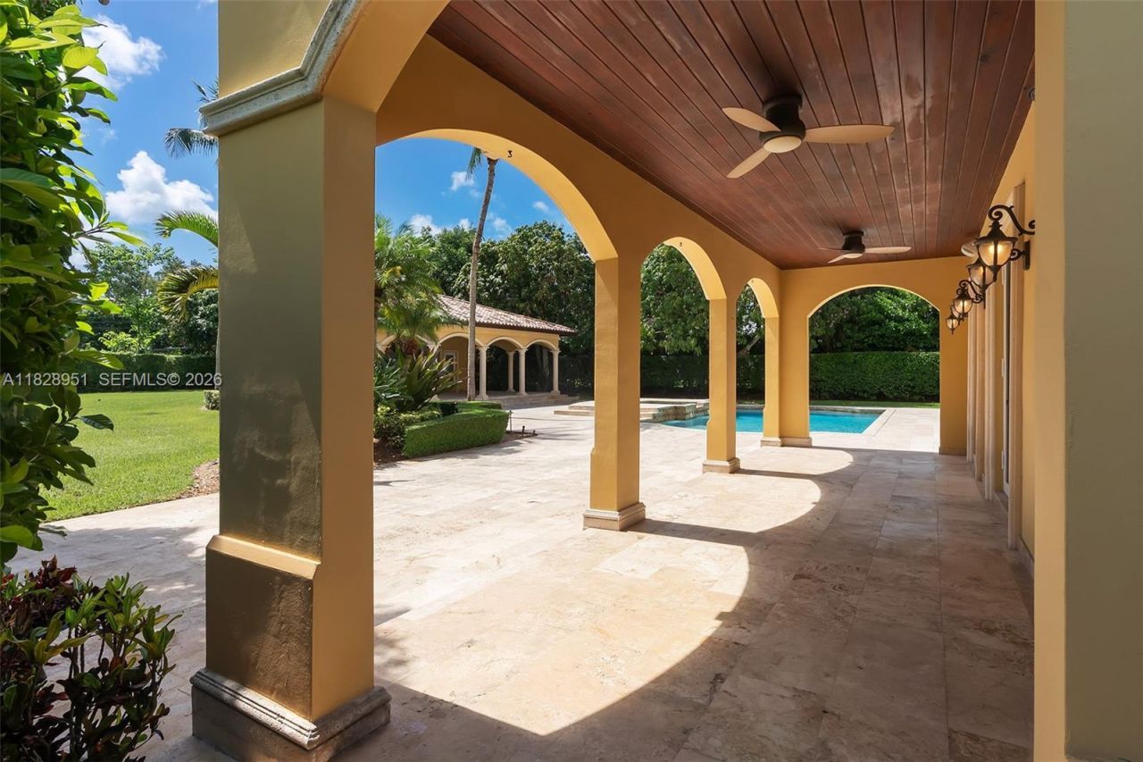 10851 SW 63rd Ave, Pinecrest, FL 33156 Photo