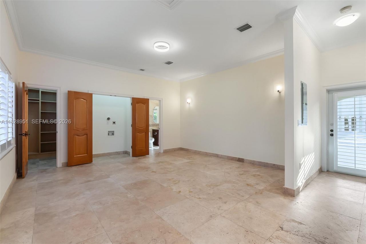 10851 SW 63rd Ave, Pinecrest, FL 33156 Photo