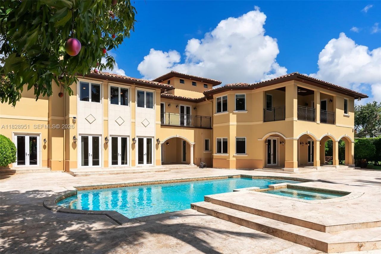 10851 SW 63rd Ave, Pinecrest, FL 33156 Photo