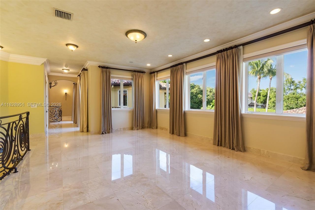 10851 SW 63rd Ave, Pinecrest, FL 33156 Photo