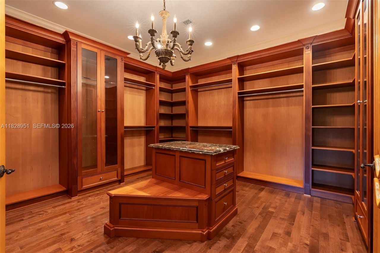 10851 SW 63rd Ave, Pinecrest, FL 33156 Photo