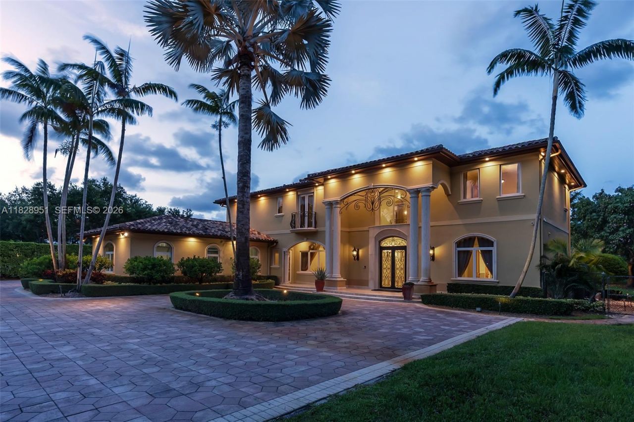 10851 SW 63rd Ave, Pinecrest, FL 33156 Photo