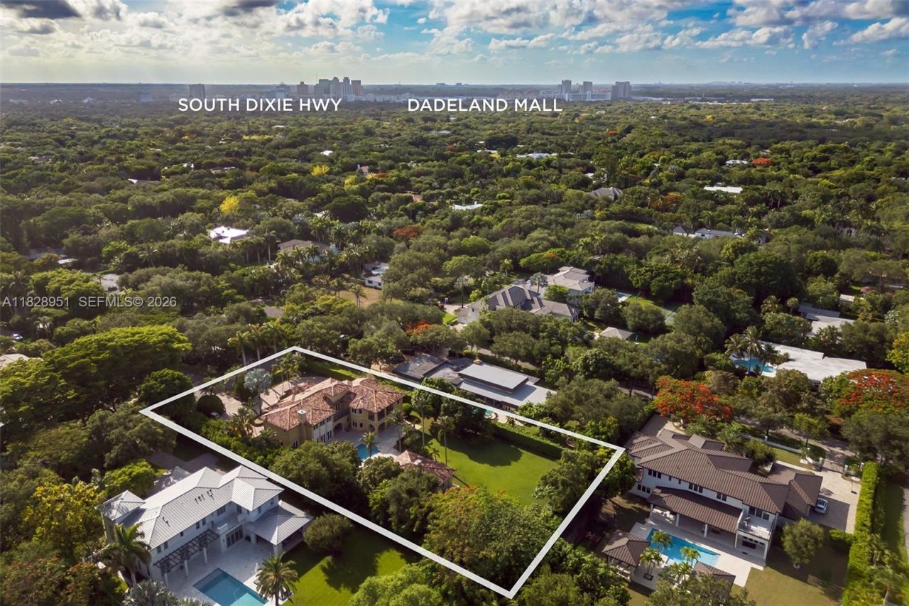 10851 SW 63rd Ave, Pinecrest, FL 33156 Photo