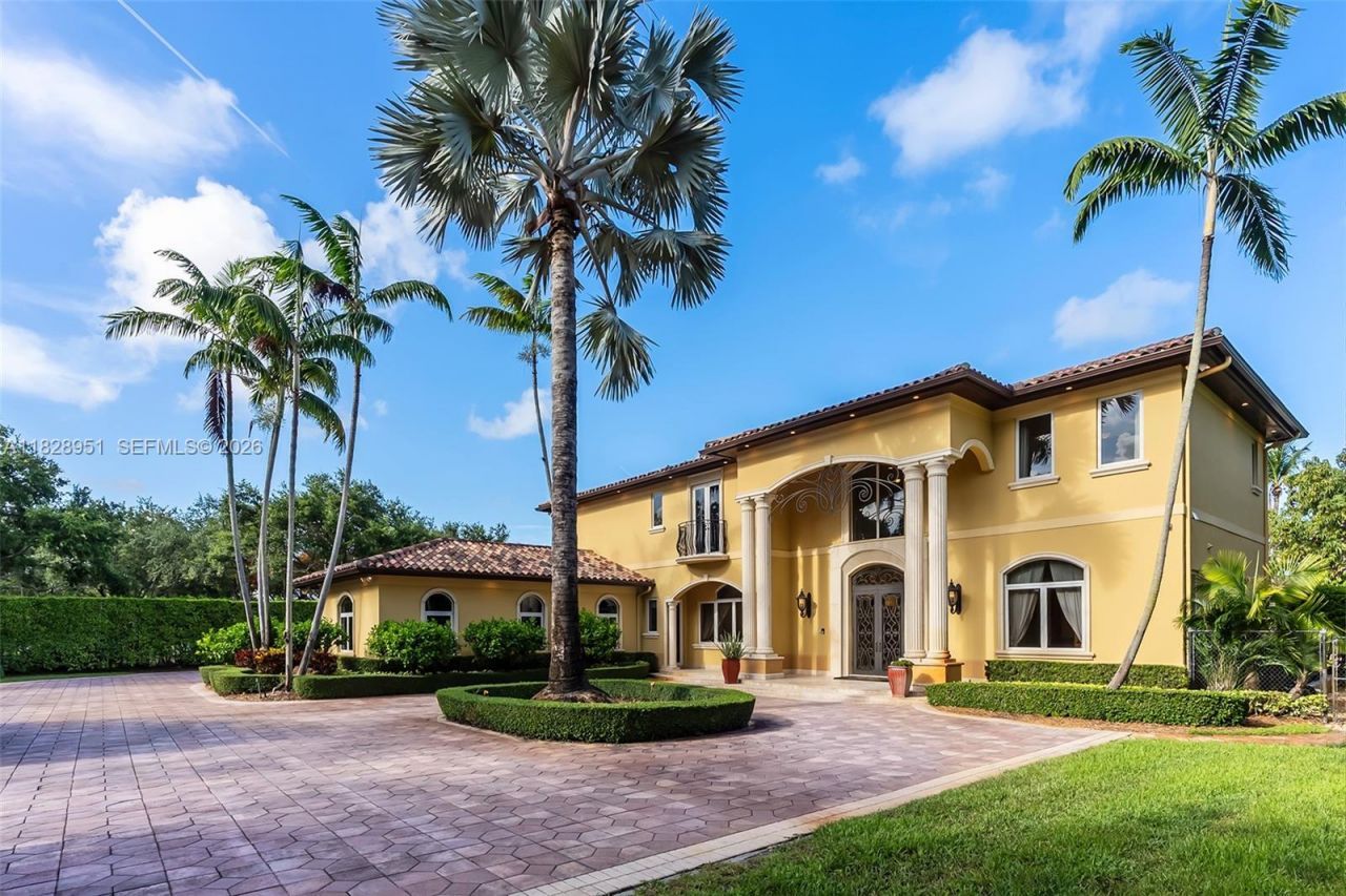10851 SW 63rd Ave, Pinecrest, FL 33156 Photo
