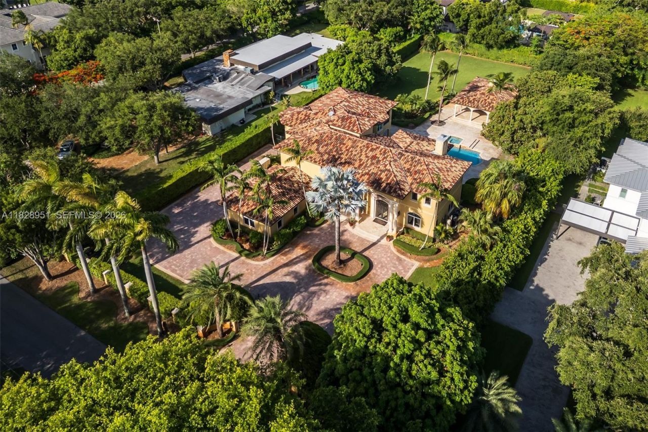 10851 SW 63rd Ave, Pinecrest, FL 33156 Photo