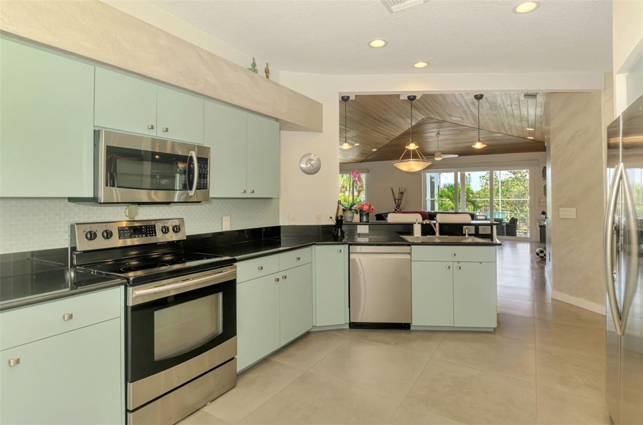 412 Treasure Boat Way, Sarasota, FL 34242 Photo