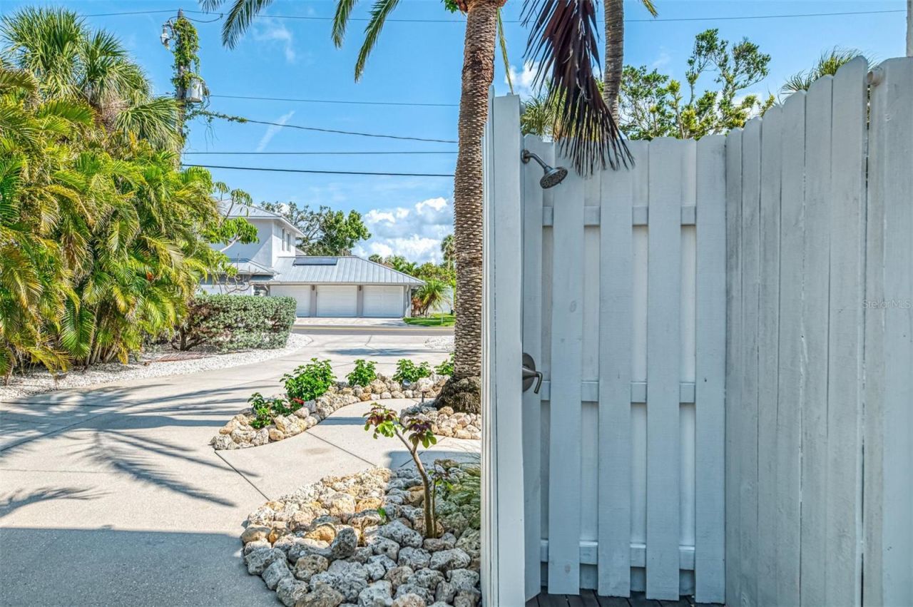 412 Treasure Boat Way, Sarasota, FL 34242 Photo