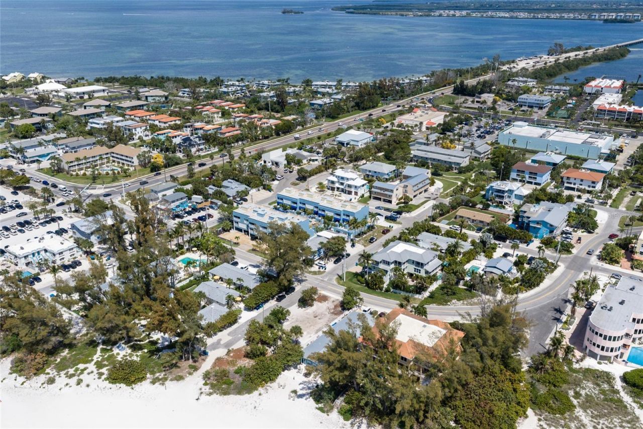 3720 Gulf Drive, Holmes Beach, FL 34217 Photo