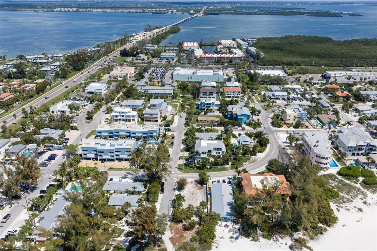 3720 Gulf Drive, Holmes Beach, FL 34217 Photo