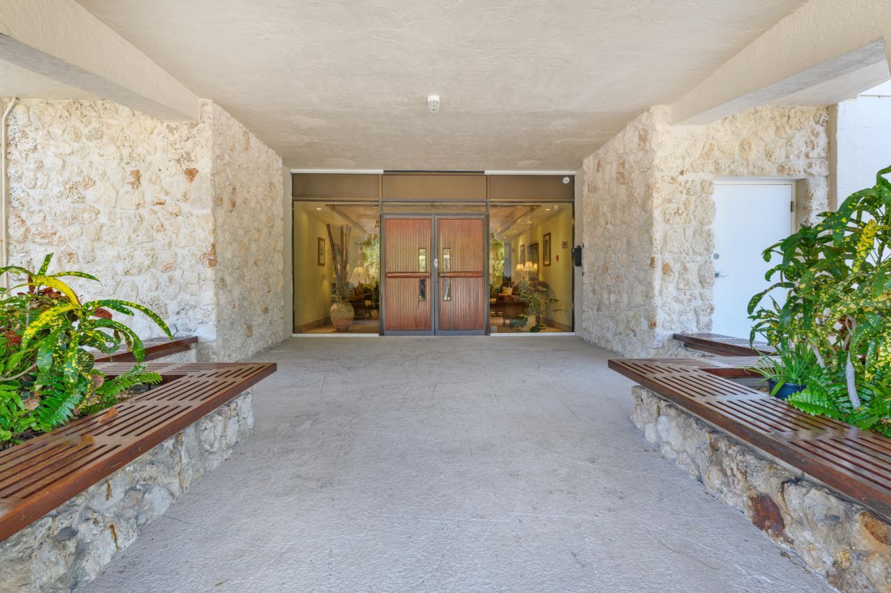 2000 Coco Plum Drive, Unit 106, Marathon, FL 33050 Photo