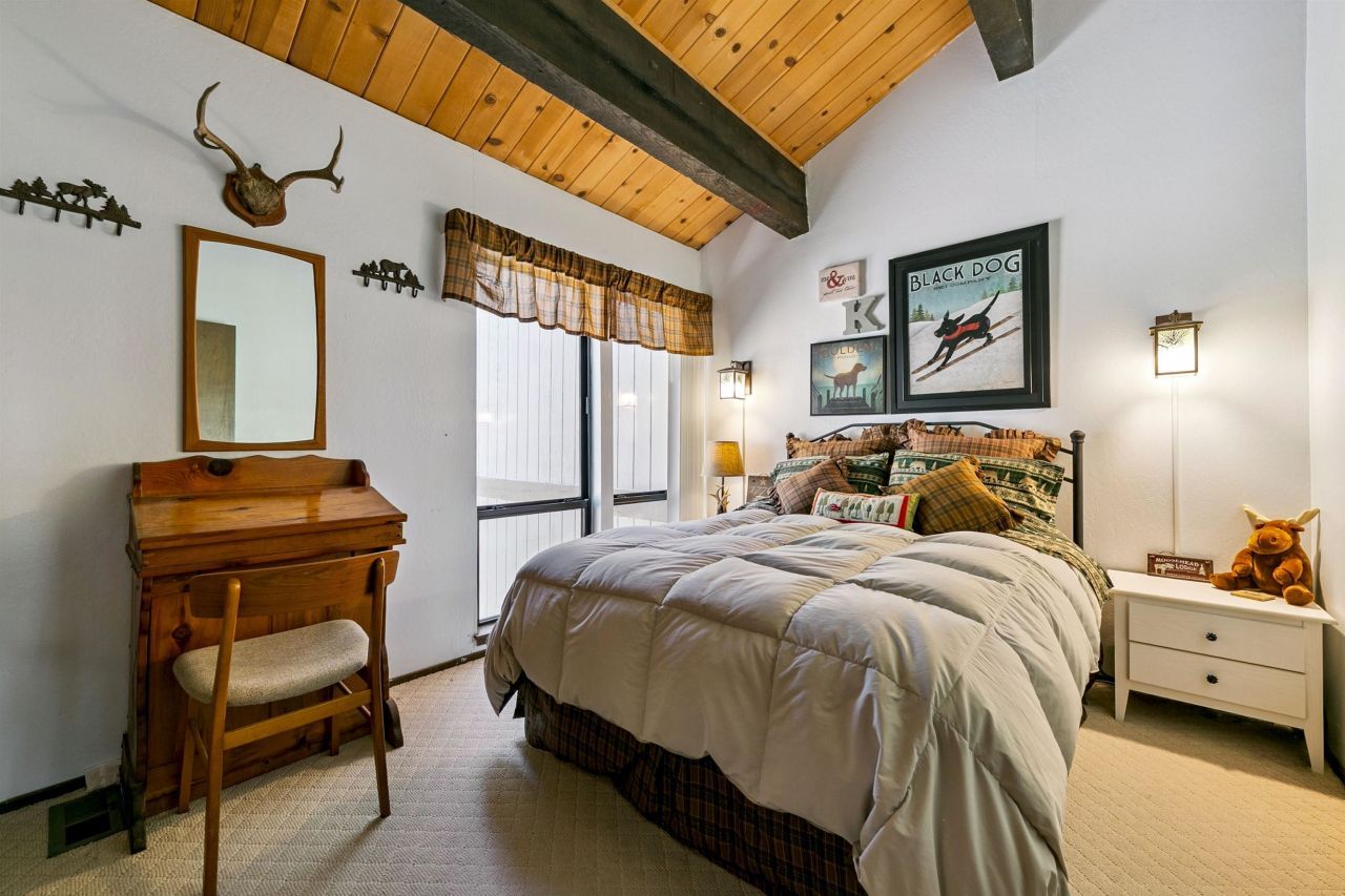 1001 Commonwealth Drive, Kings Beach, CA 98143 Photo