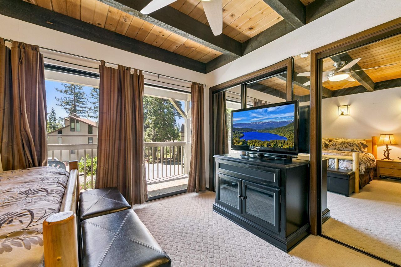 1001 Commonwealth Drive, Kings Beach, CA 98143 Photo