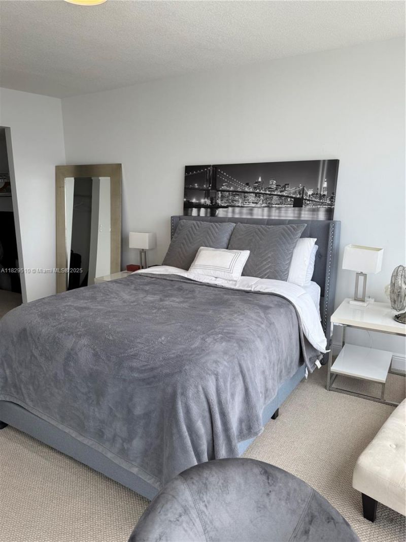 1750 N Bayshore Dr, Unit 5114, Miami, FL 33132 Photo