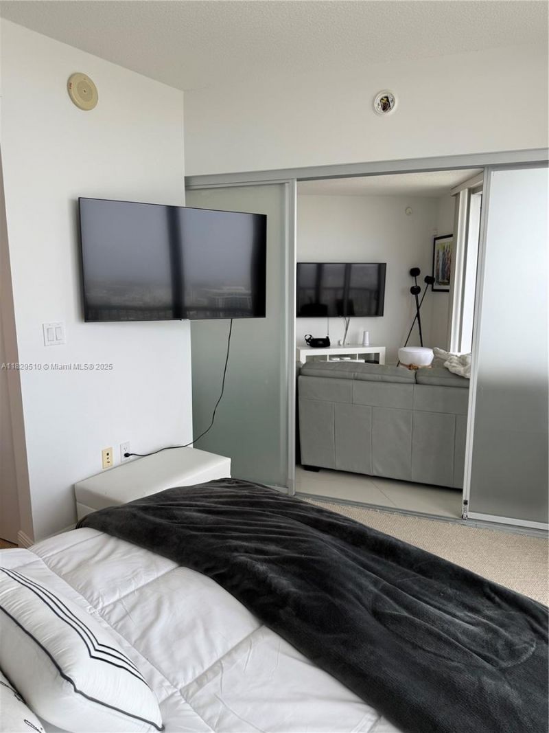 1750 N Bayshore Dr, Unit 5114, Miami, FL 33132 Photo