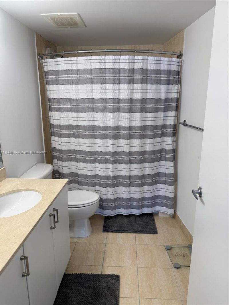 1750 N Bayshore Dr, Unit 5114, Miami, FL 33132 Photo